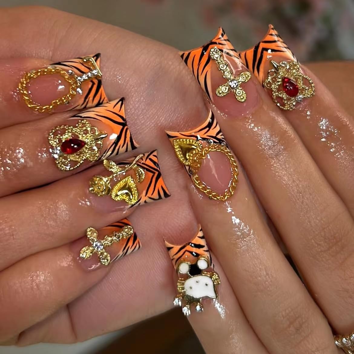 Pizadix eighty-five piece set for creative nail art projects.