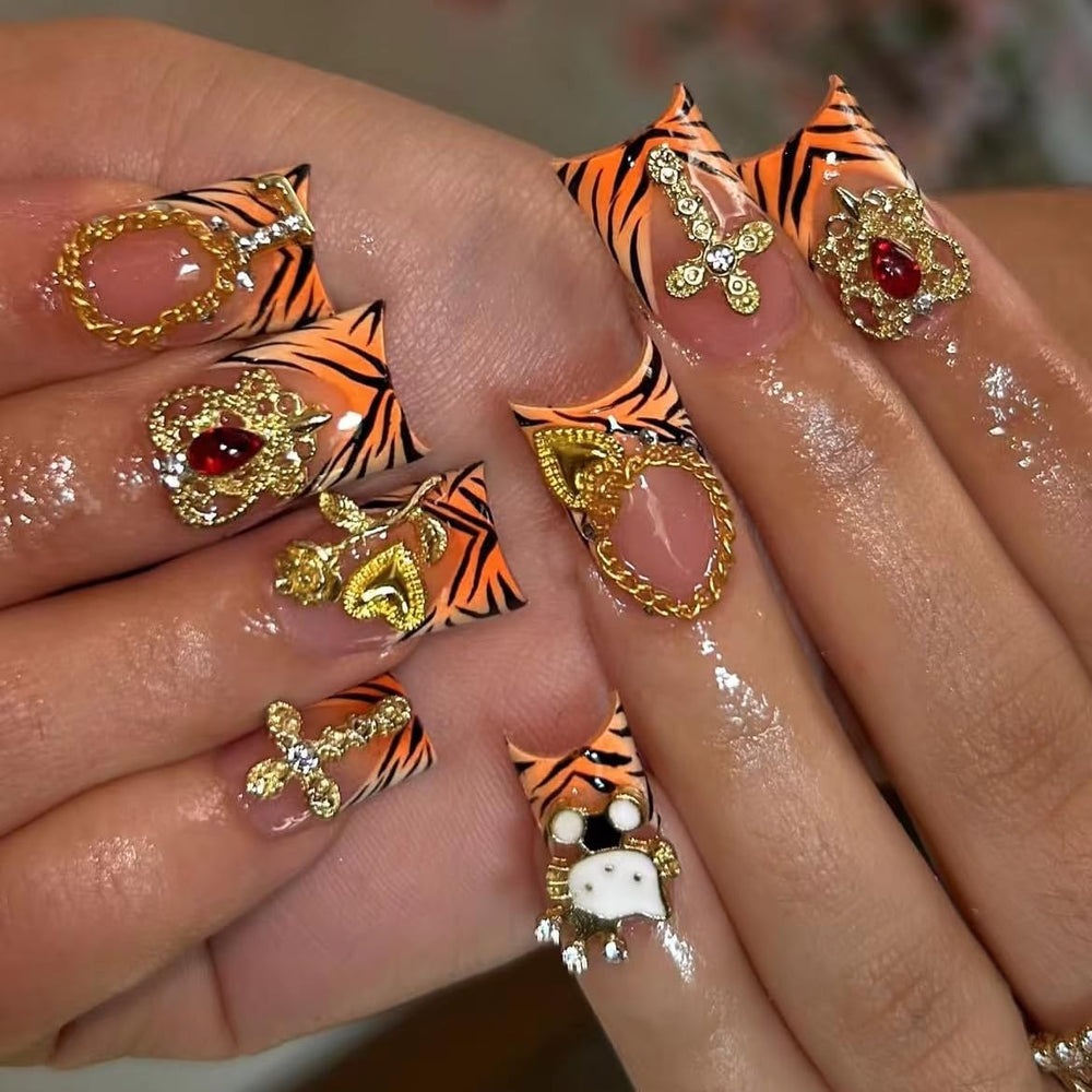 Pizadix eighty-five piece set for creative nail art projects.