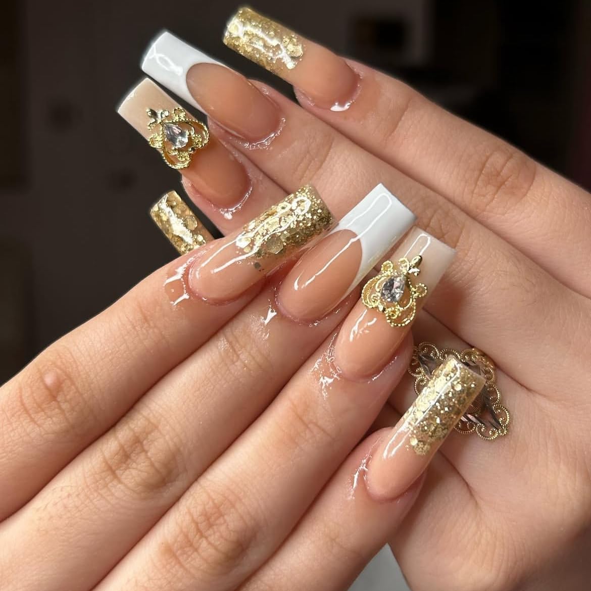 Pizadix mixed designs gold charms for versatile DIY looks.