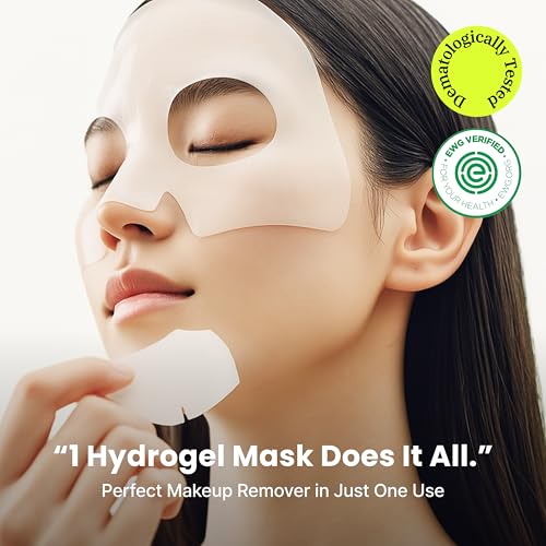 PO:DL Podl mask being applied on the face for even absorption