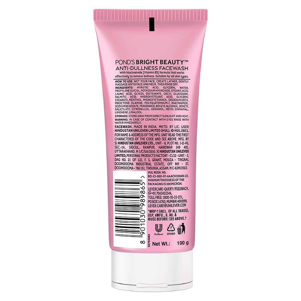 Pond's Bright Beauty Face Wash lather application demonstrates smooth spread for cleansing