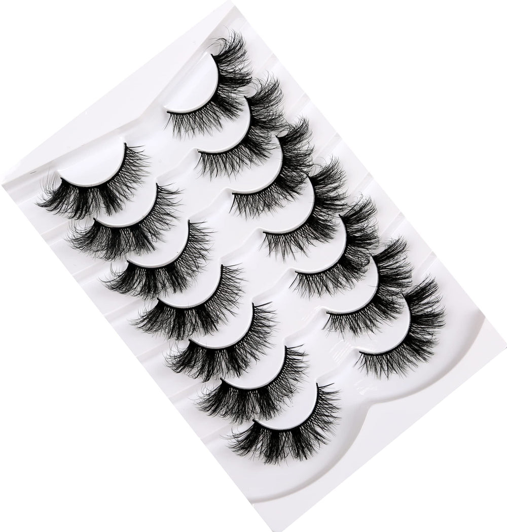 Pooplunch 8D Cat Eye Lashes crisscross fibers for voluminous look