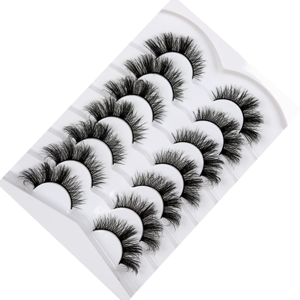 Pooplunch 8D Cat Eye Lashes vegan cruelty-free material for ethical beauty