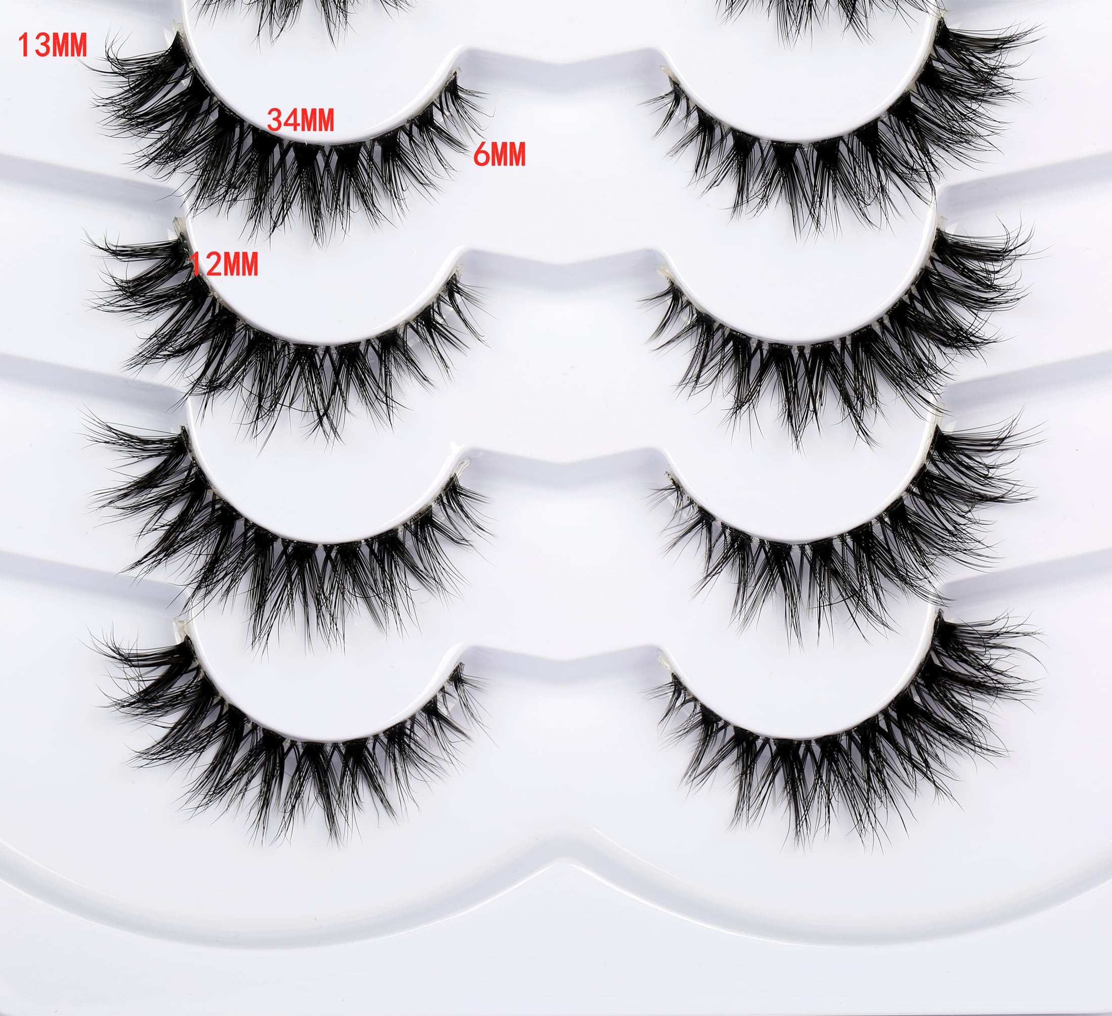 Pooplunch 8D silk lashes close-up showing ultra-thin fibers.