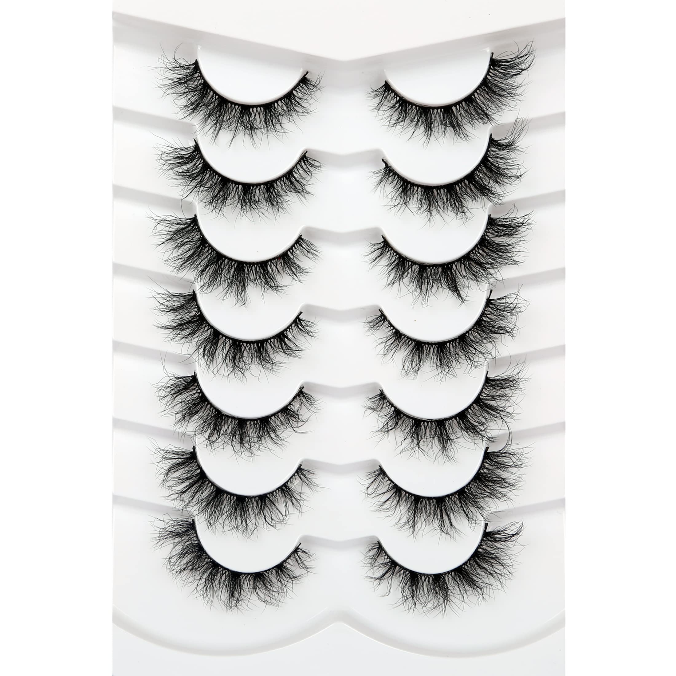 Pooplunch cat-eye look 8D lashes for a brighter, more defined eye.