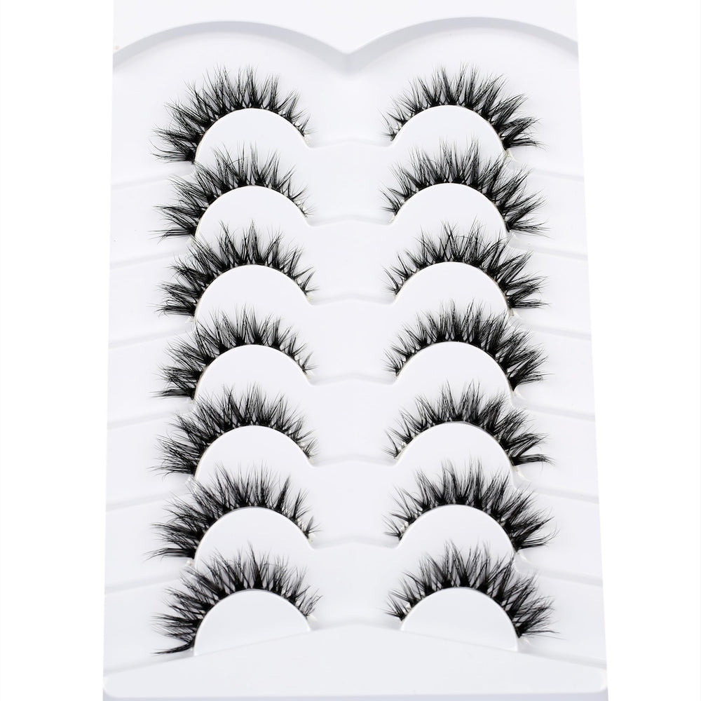 Pooplunch cat-eye look perfect for daily use and evenings.