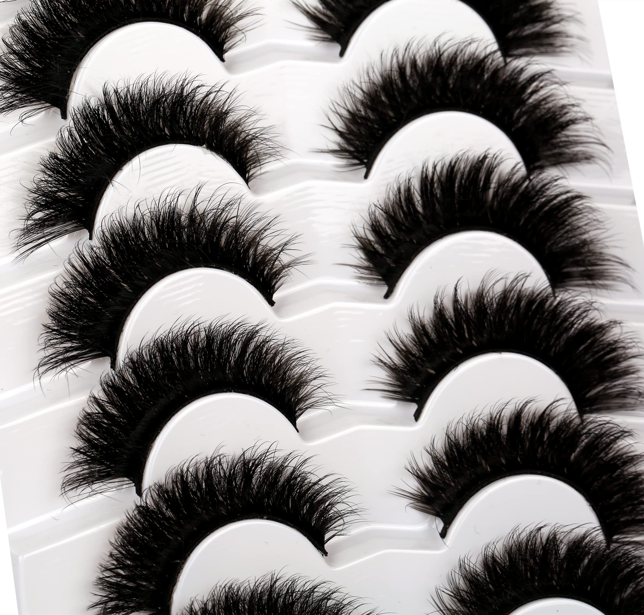 Pooplunch easy-apply lashes with flexible band for quick glam