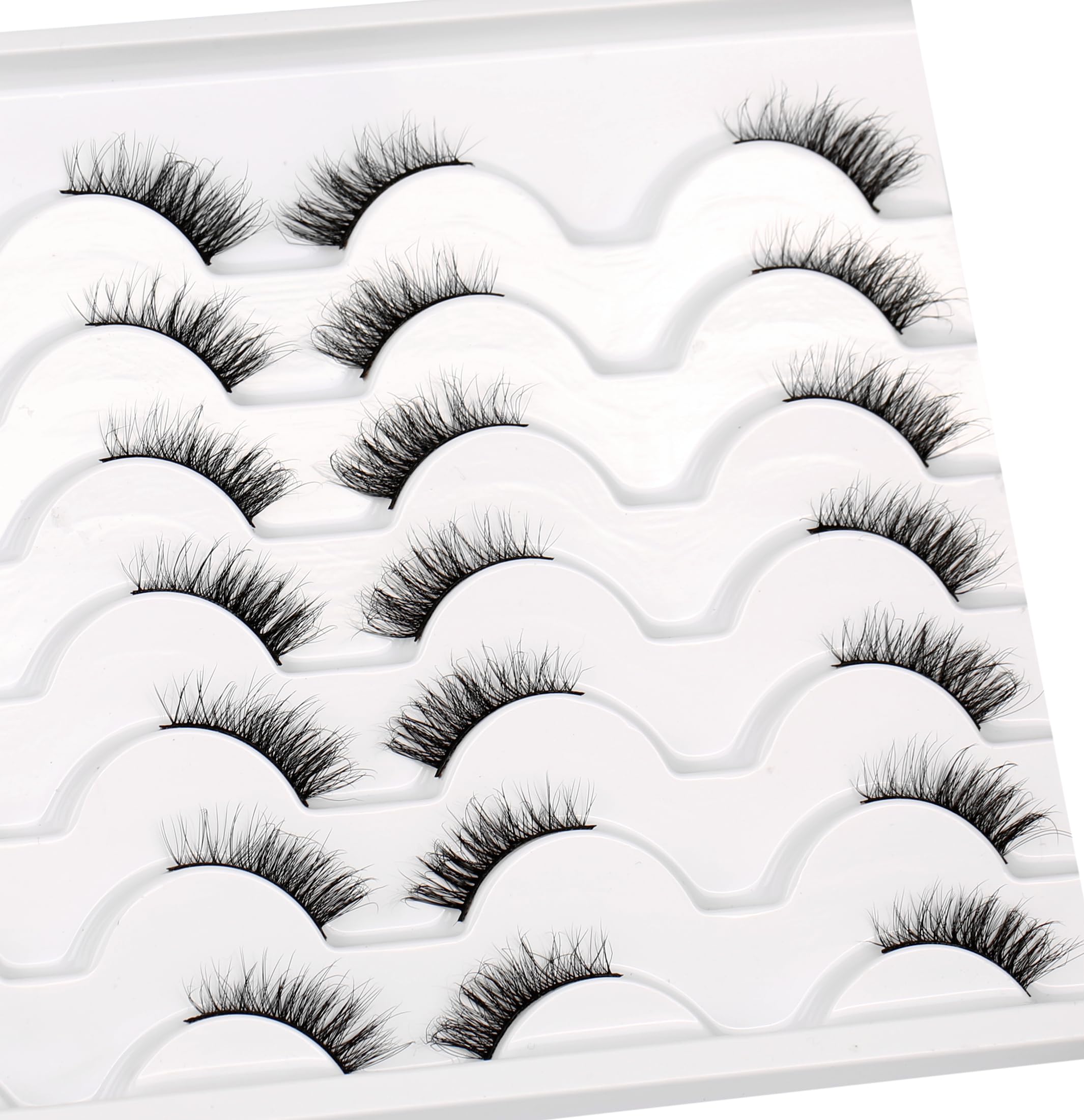 Pooplunch half lashes offer versatile daily looks with reliable wear.