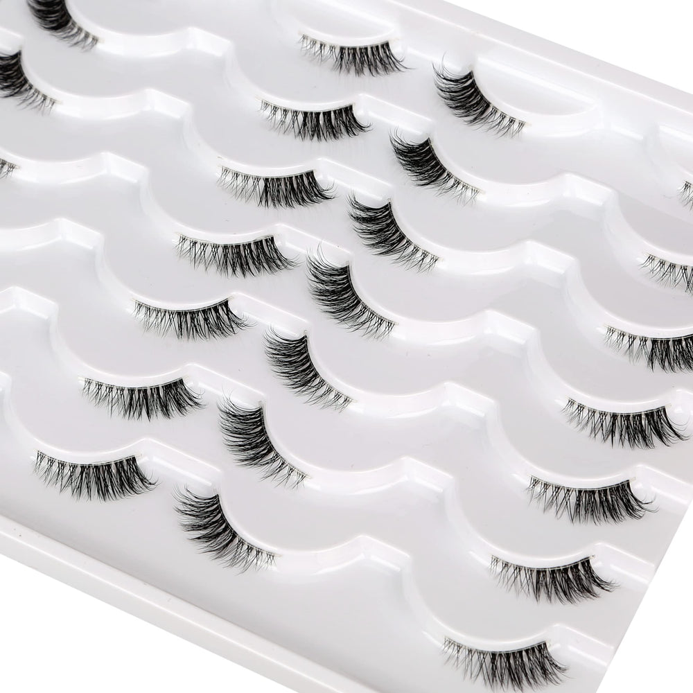 Pooplunch hand-made lashes feel soft and lightweight on the lash line.
