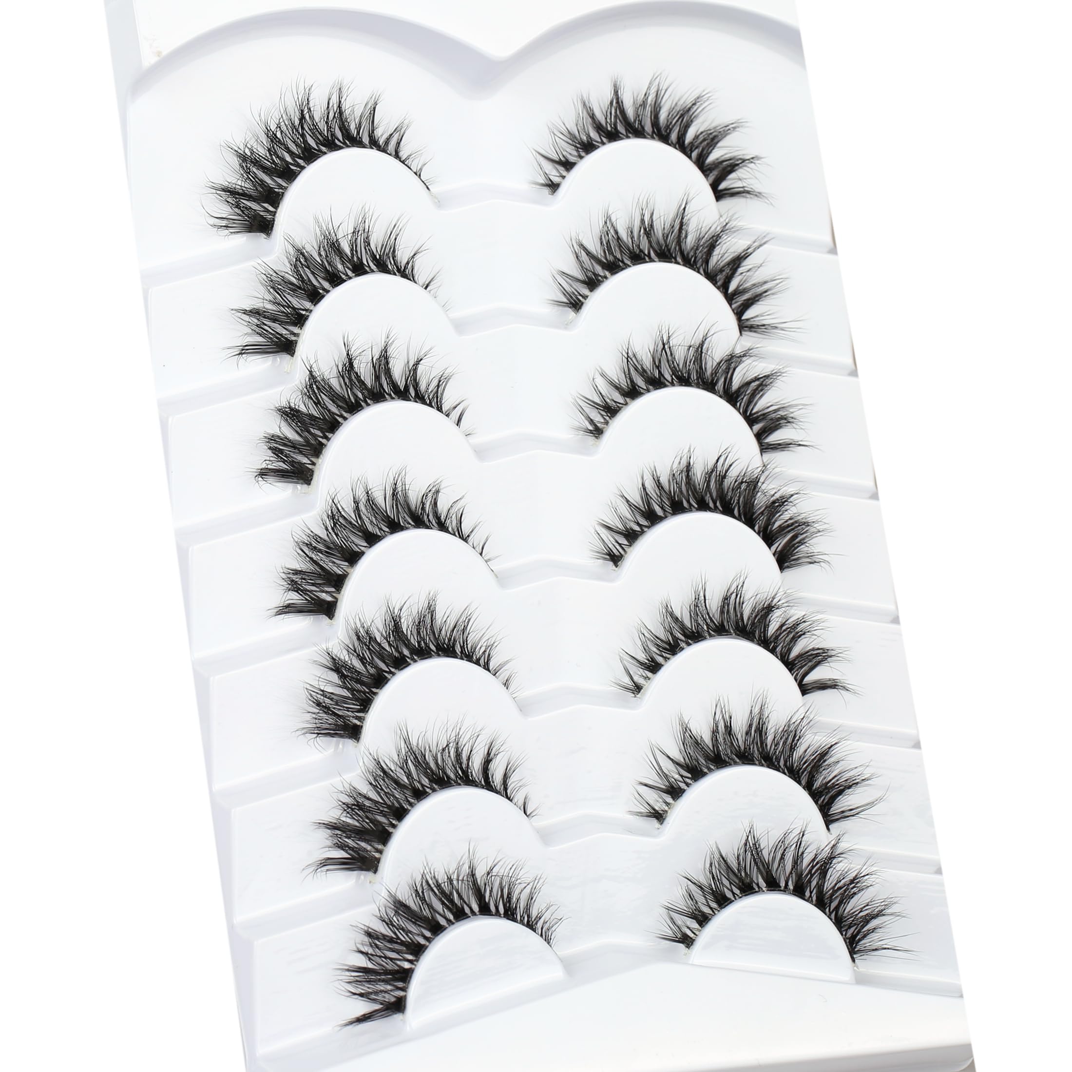Pooplunch handmade lashes reveal meticulous craftsmanship.