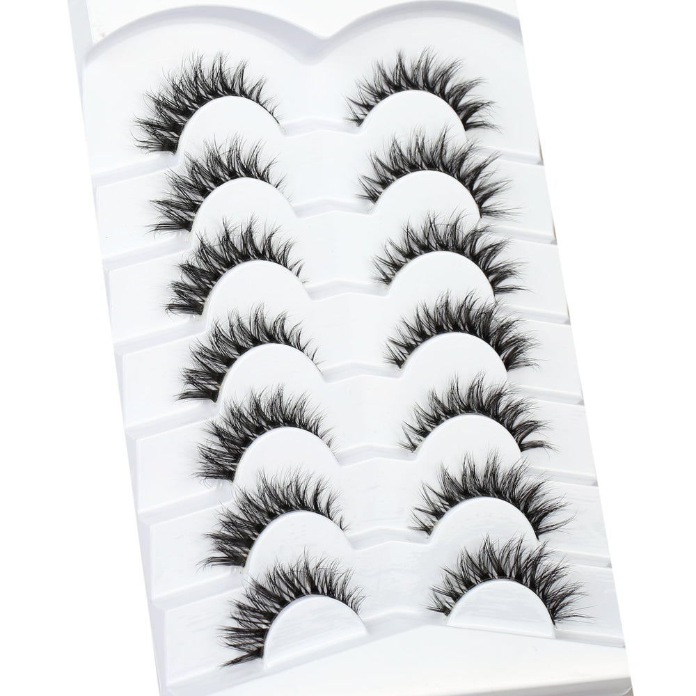 Pooplunch handmade lashes reveal meticulous craftsmanship.