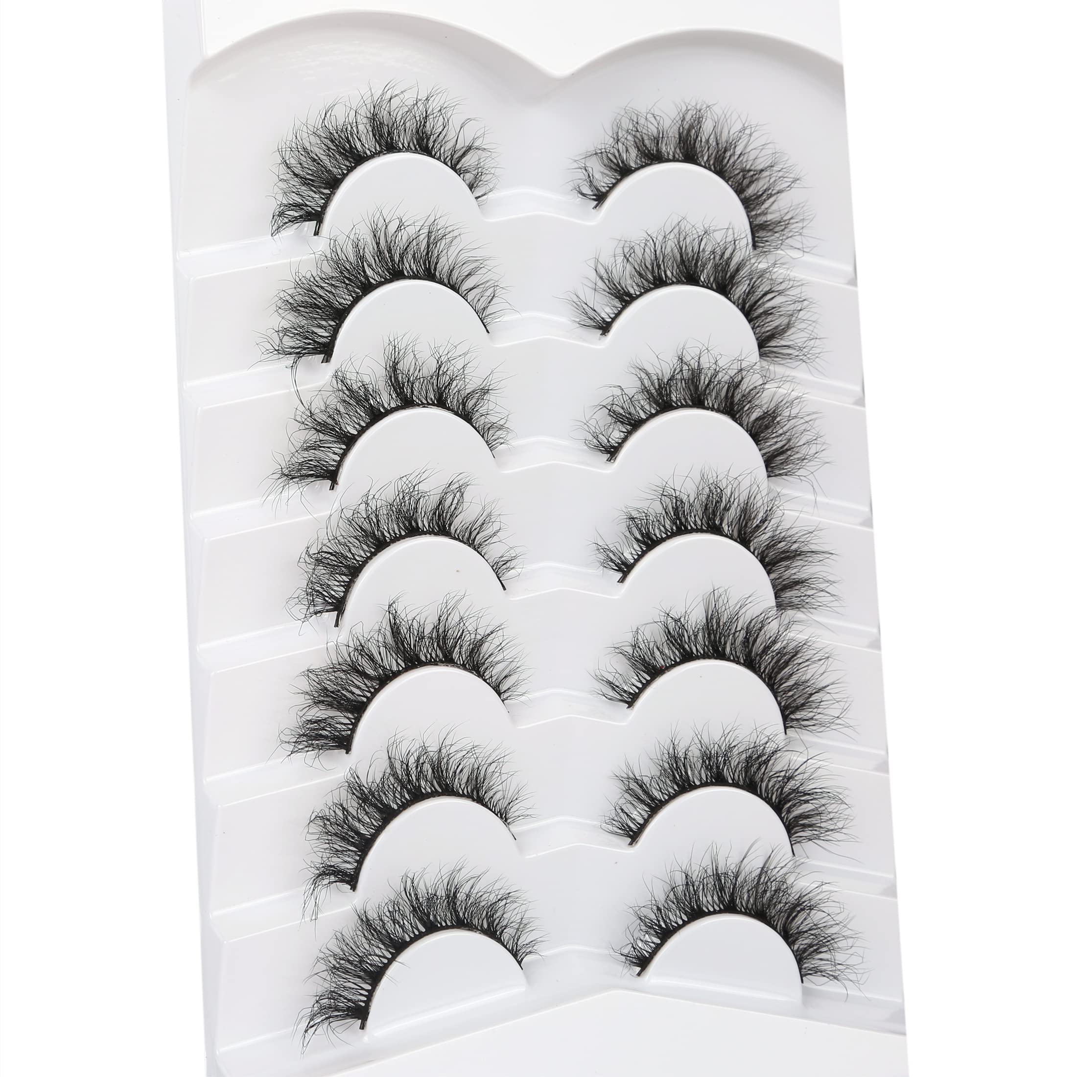 Pooplunch soft silky fiber lashes for a natural, comfortable flutter.