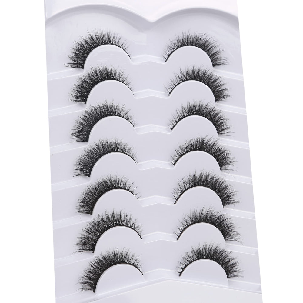 Pooplunch wispy flutter lashes provide natural-looking volume and delicate texture
