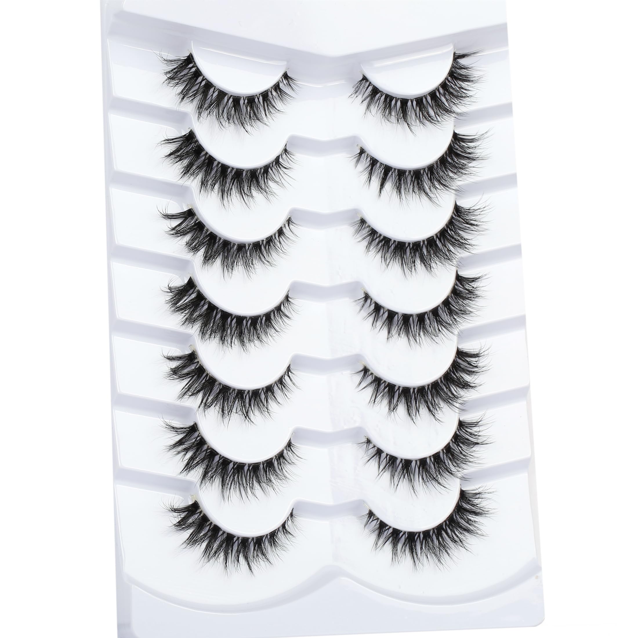 Pooplunch wispy volume lashes with longer outer corners open up the eyes.