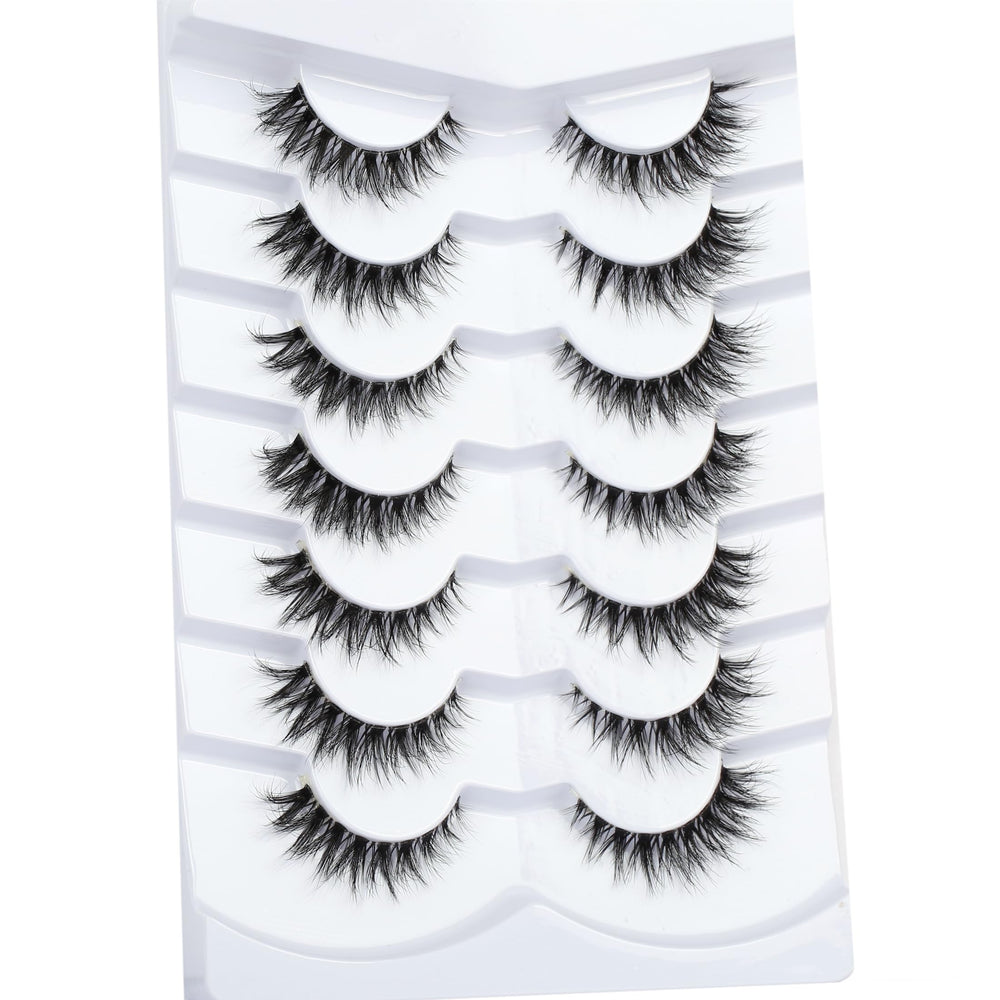 Pooplunch wispy volume lashes with longer outer corners open up the eyes.