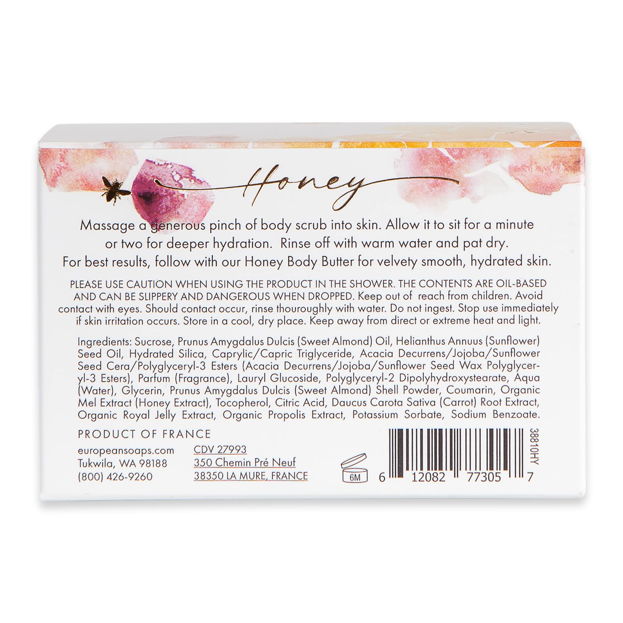Texture of the exfoliant with sugar and almond shell particles.