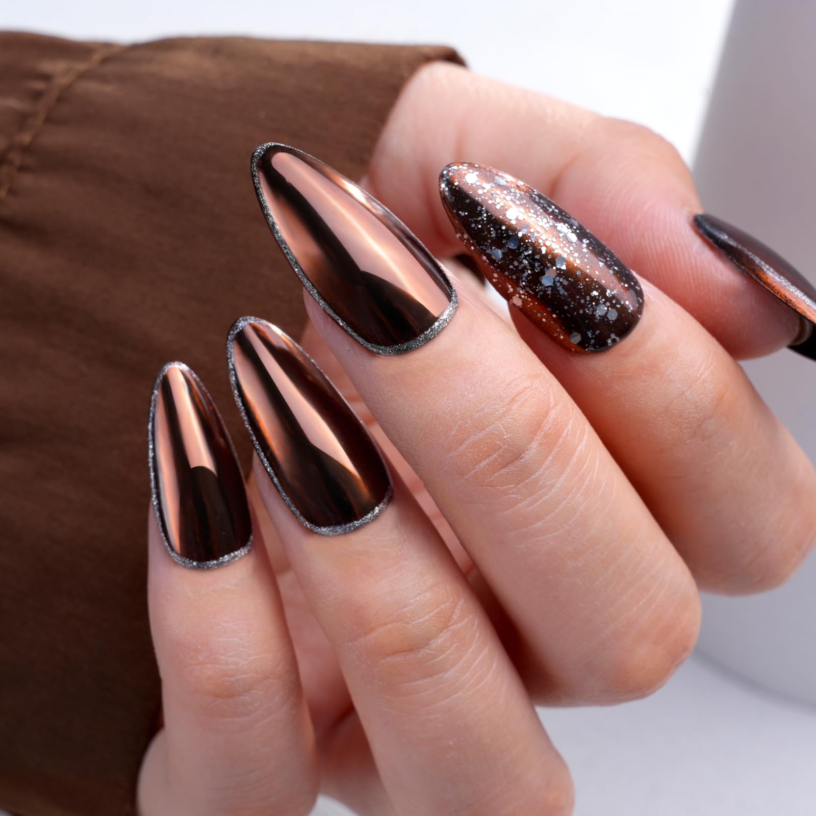 Pretty Diva no-wipe top coat tip for optimal chrome adhesion