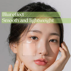 PRETTYSKIN Primer pores and lines minimized hint at a smoother complexion.