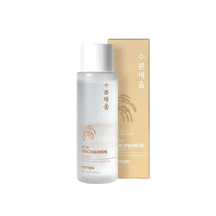 Tonique PRETTYSKIN avec extrait de riz et niacinamide, bouteille pratique.