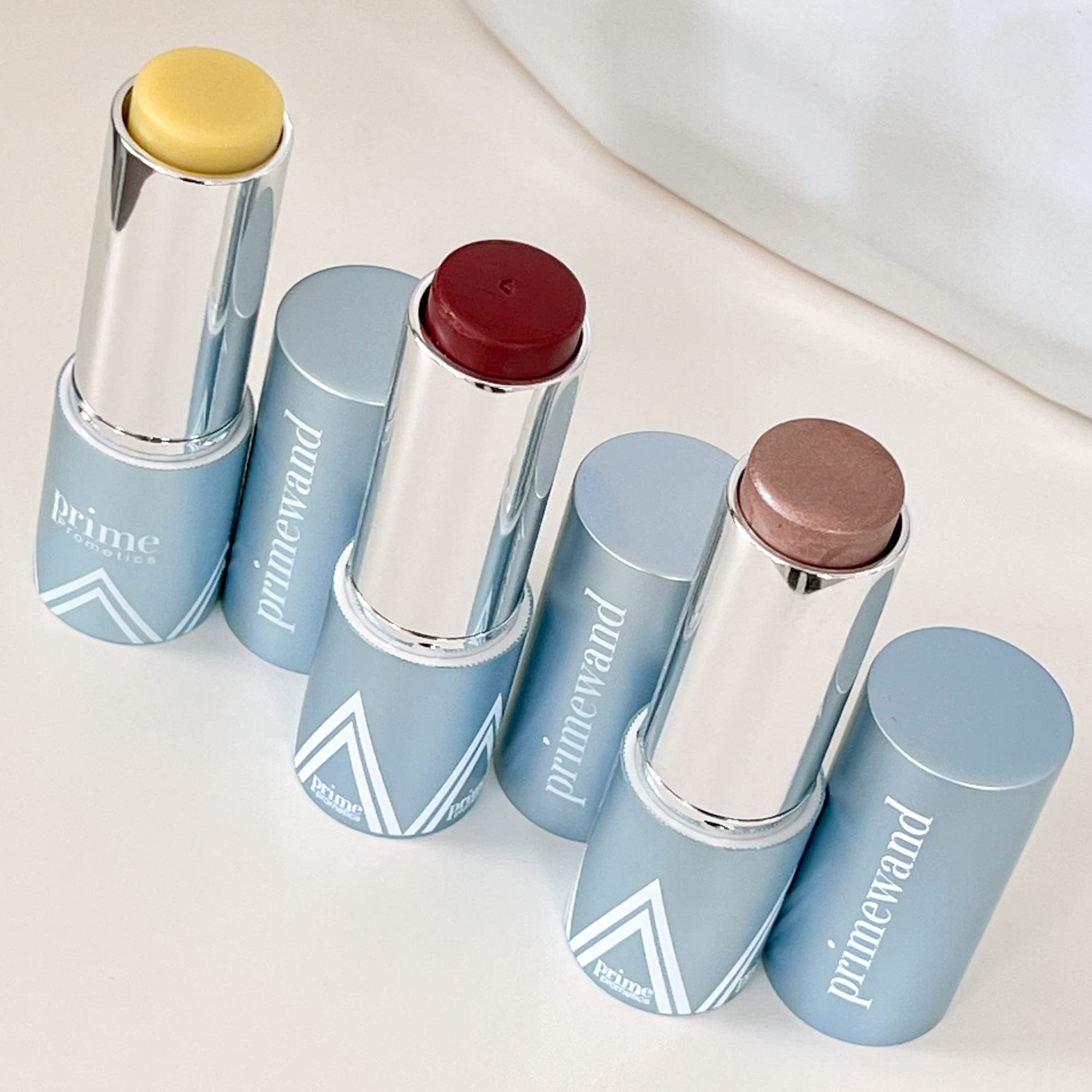 Prime Prometics PrimeWand Nourish ready for daily hydration on the go.