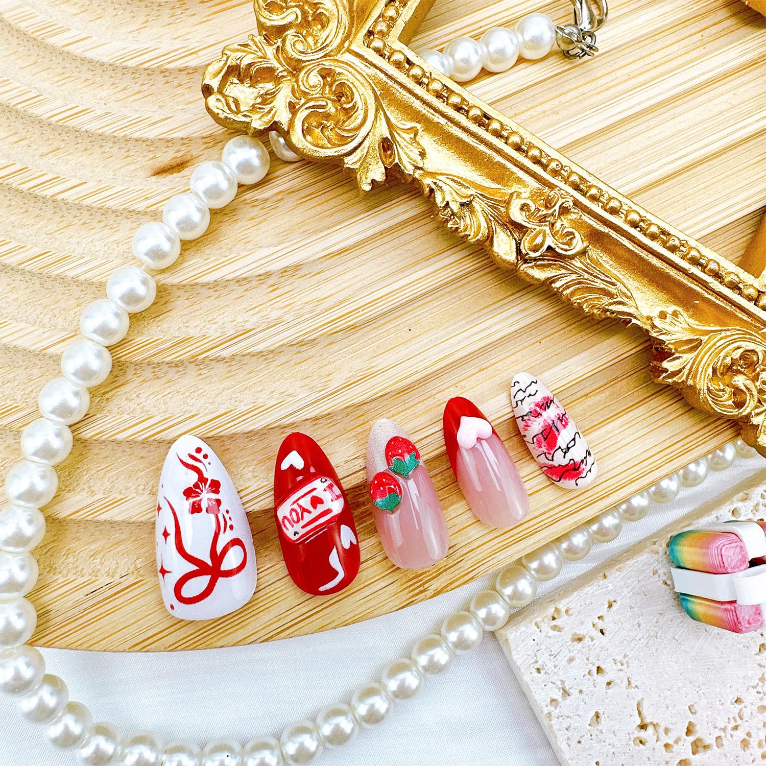 PSBRBAD jelly glue and sticker kit supports quick at-home manicures