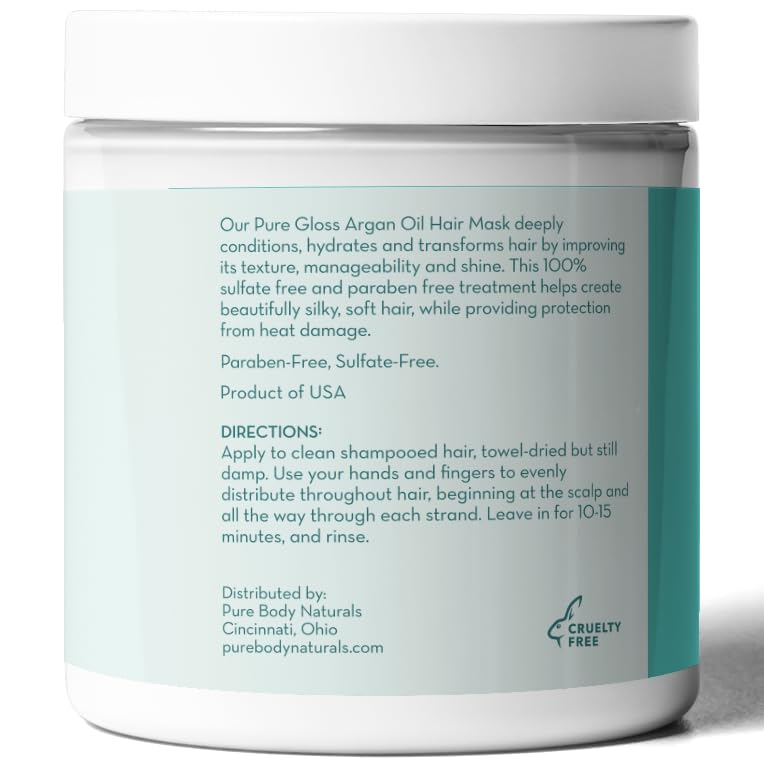 Pure Body Naturals curly hair-friendly formula helps reduce frizz and define curls.