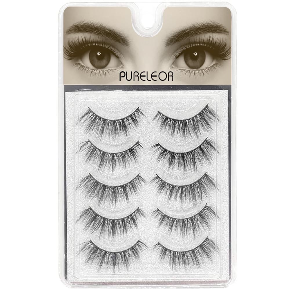PURELEOR Natural Look 15mm cat-eye lashes close-up, lightweight and comfortable for daily wear.