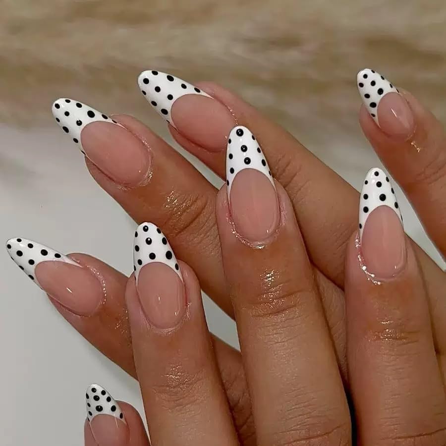 Puyokinm medium almond nails close-up for a natural fit.