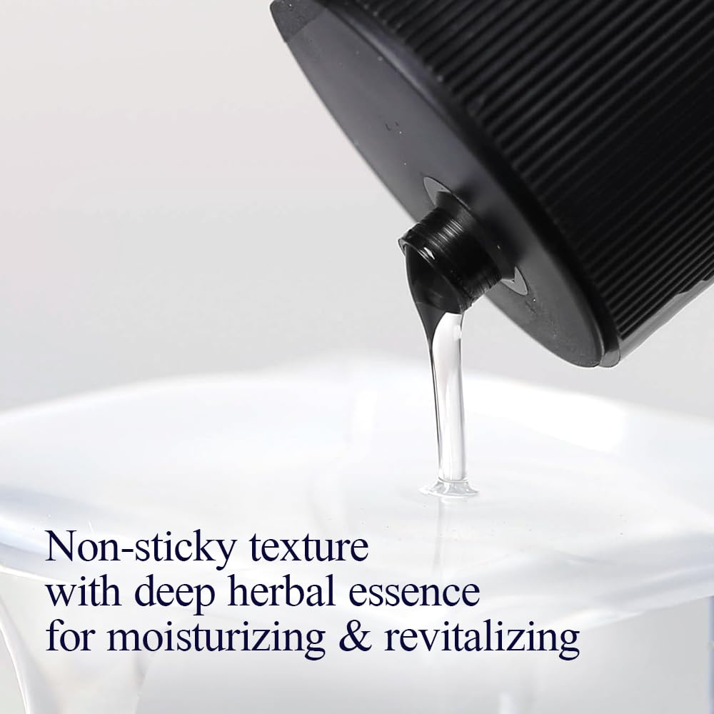 Silky gel texture of Pyunkang Yul PKY Essence Toner absorbs quickly for hydration.