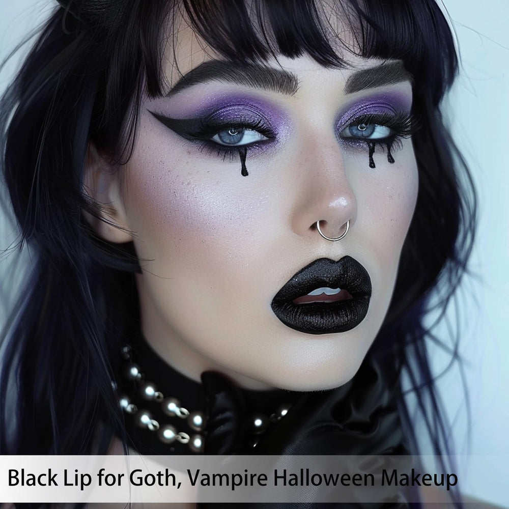 QiBest creamy lip liner defines lips with precise, smooth outline.