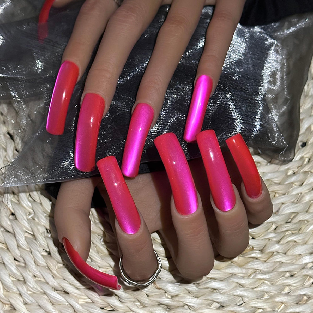 Qicaijia hot pink cat-eye XL nails for bold, salon-worthy style.