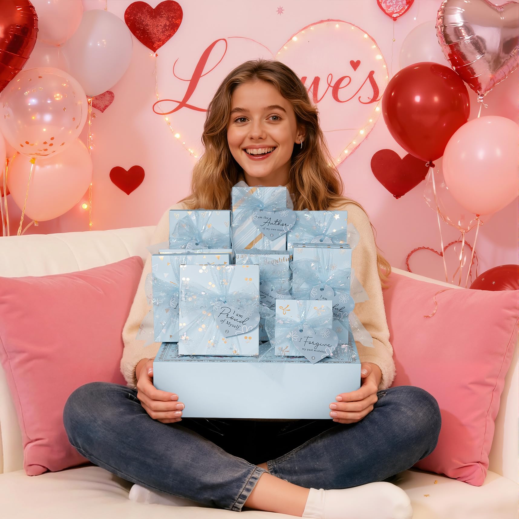 Qinline floral makeup bag showcases organized beauty essentials for easy daily routines.