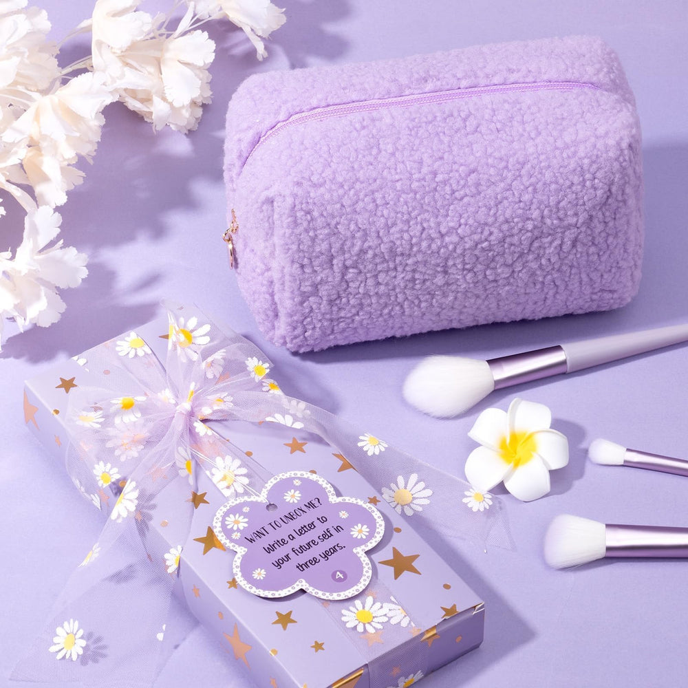 Qinline makeup brushes and bag, convenient set for practice and touch-ups.