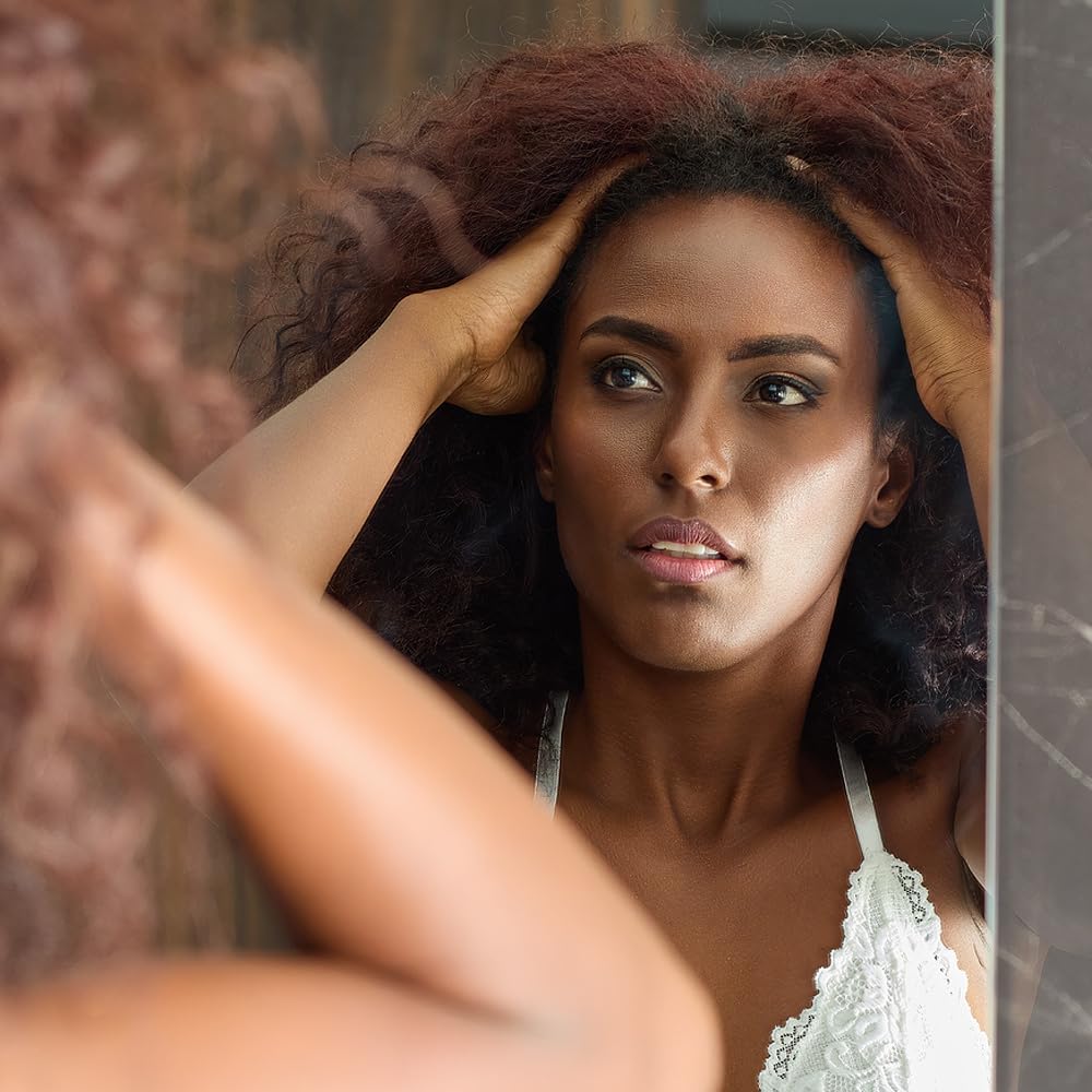 Queen of the Thrones Organic Black Castor Oil for hair and nails care