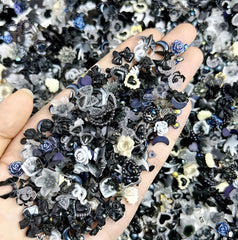 Quezadyl 3D gothic dark bow nail charm adds dramatic style to a DIY manicure
