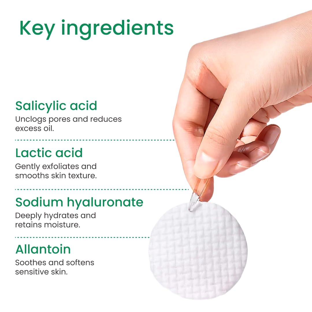 QUIA toner pads dual-texture design exfoliates while hydrating for balanced skin.