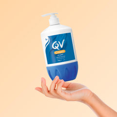 QV Cream after-bathing routine demonstrating barrier building hydration