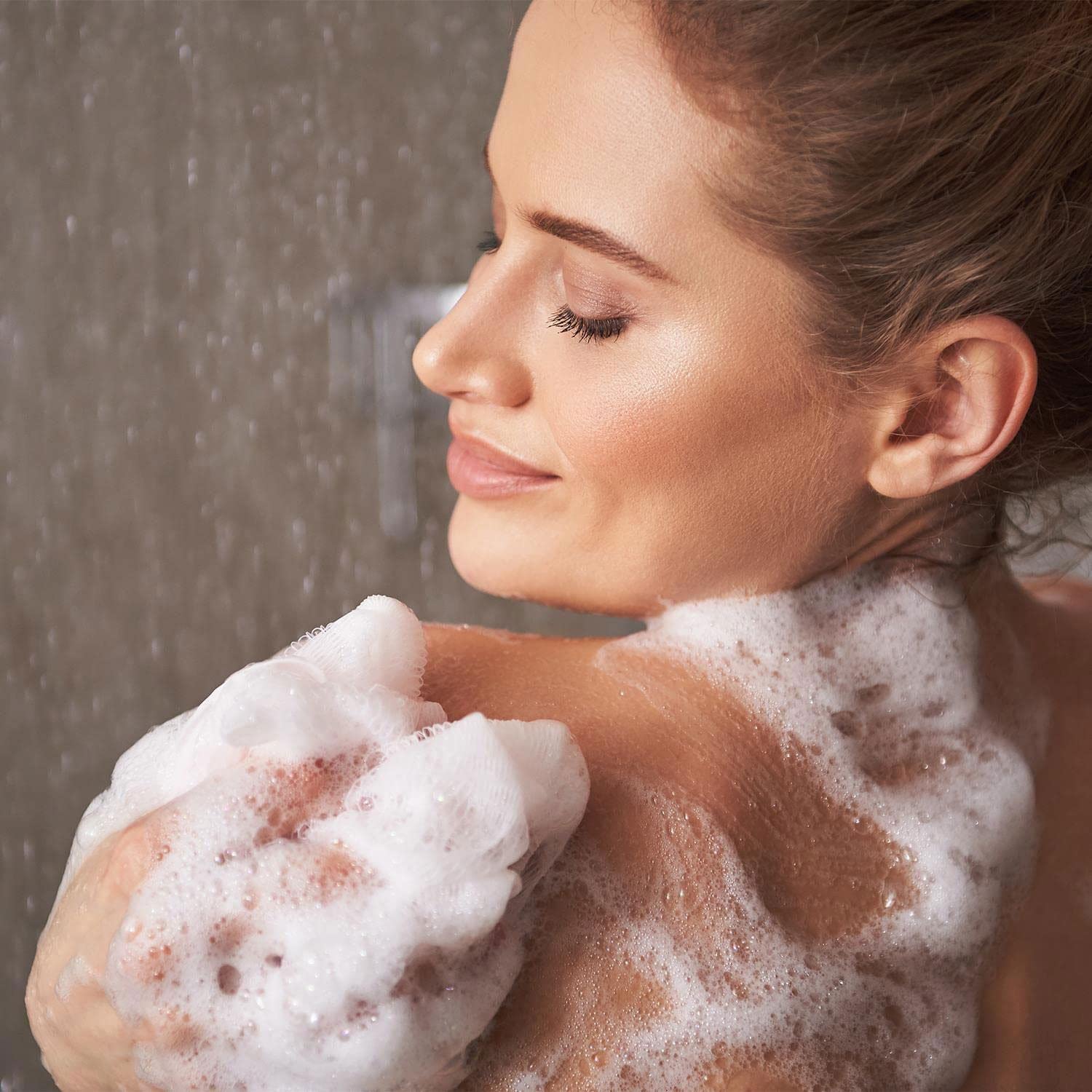 Radox shower gel with jojoba oil helps skin feel moisturised after rinse
