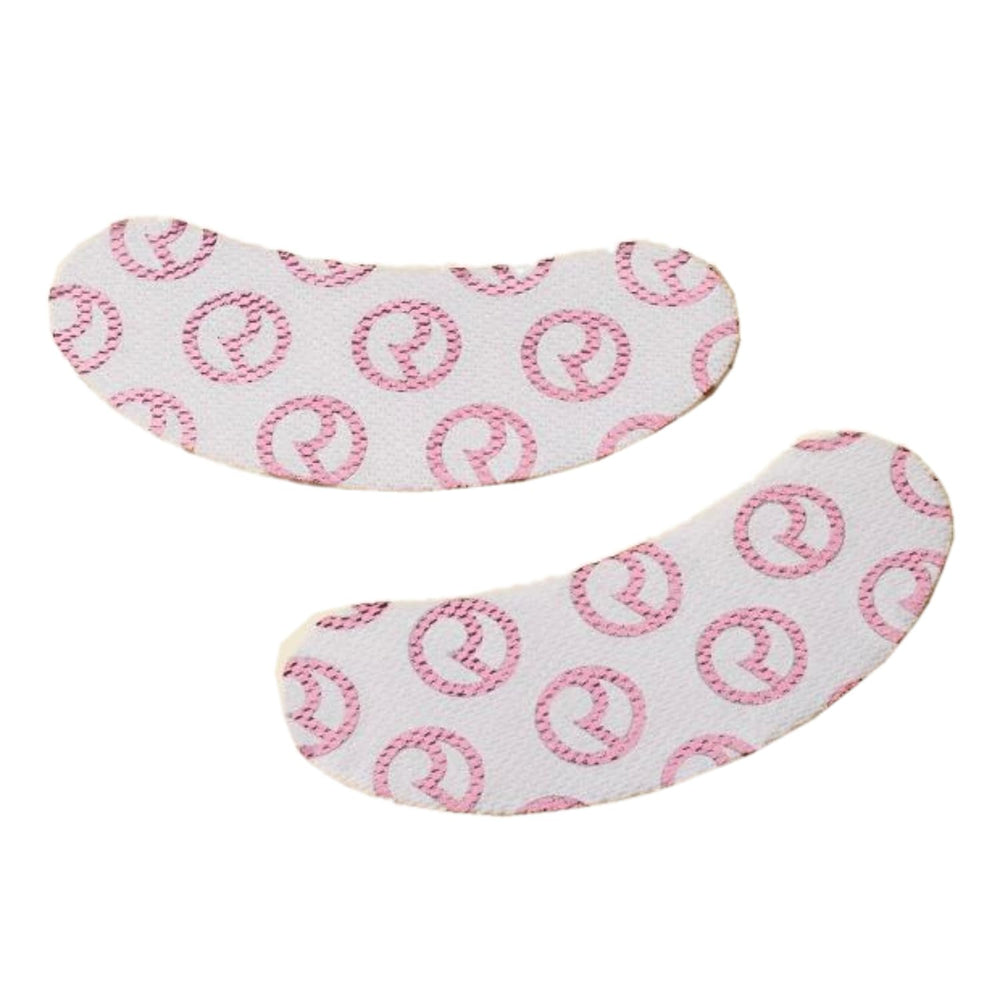 Rare Beauty Find Comfort Hydrogel patches reduce visible fine lines around the eyes.