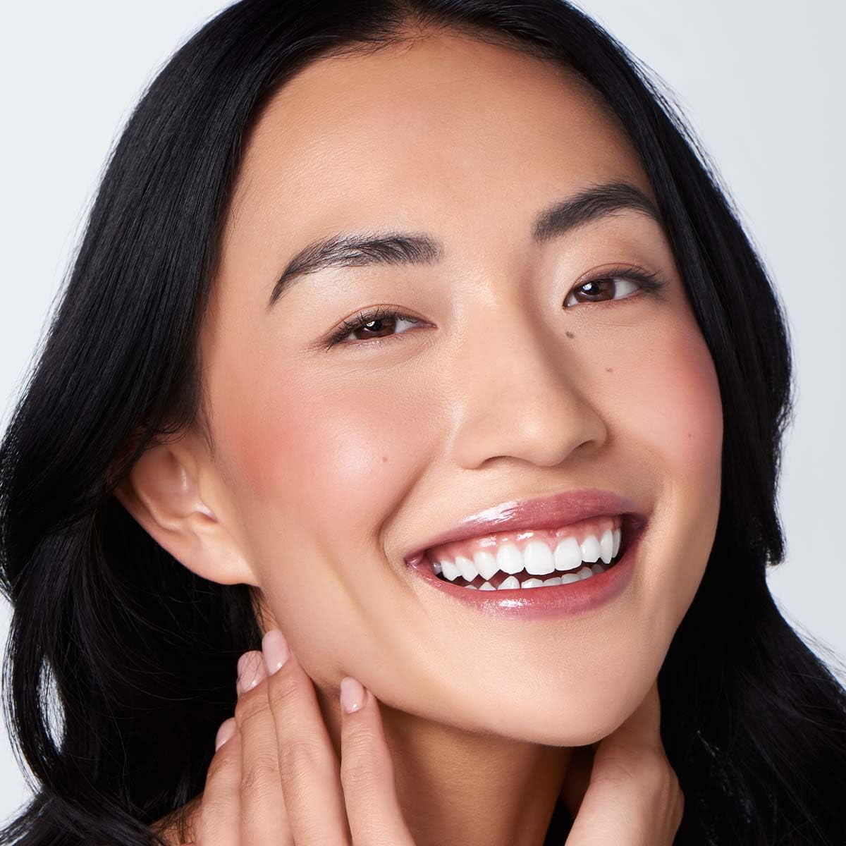Ravie Beauty talc-free formula feels ultra-smooth on skin