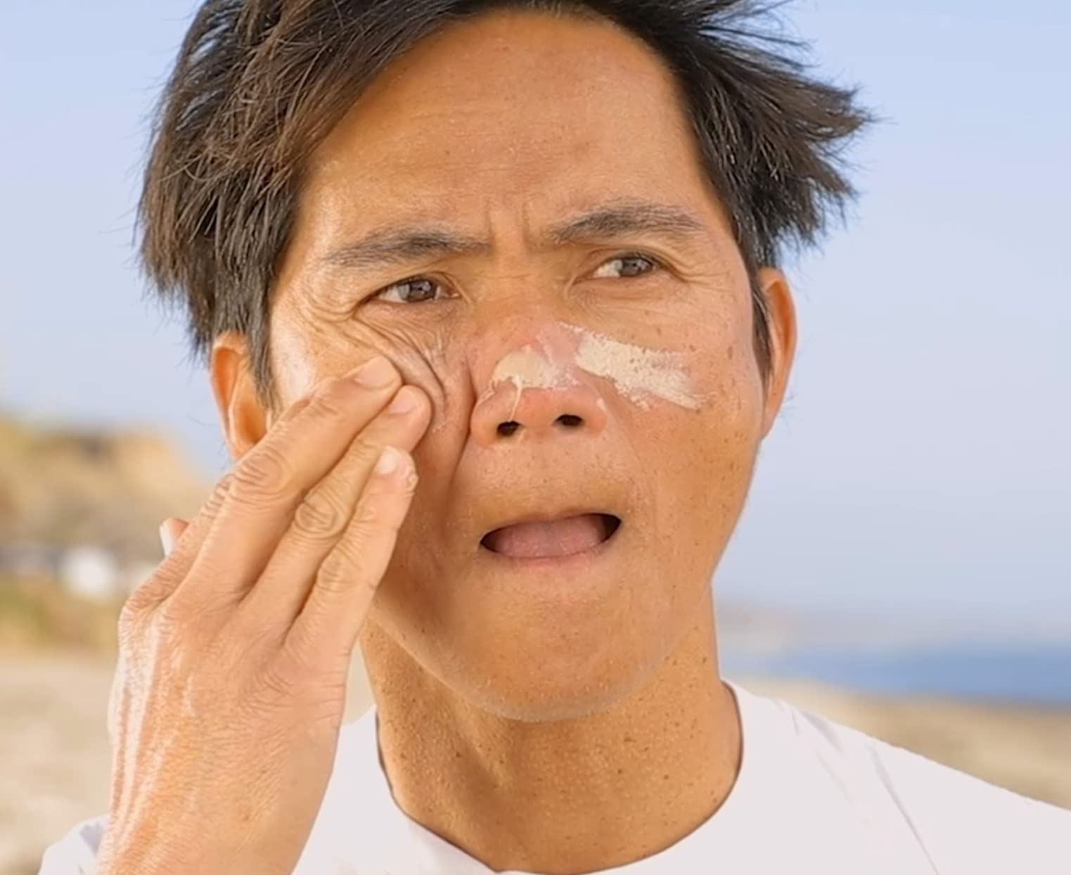 Raw Elements tinted moisturizer in use for smooth, even-toned skin