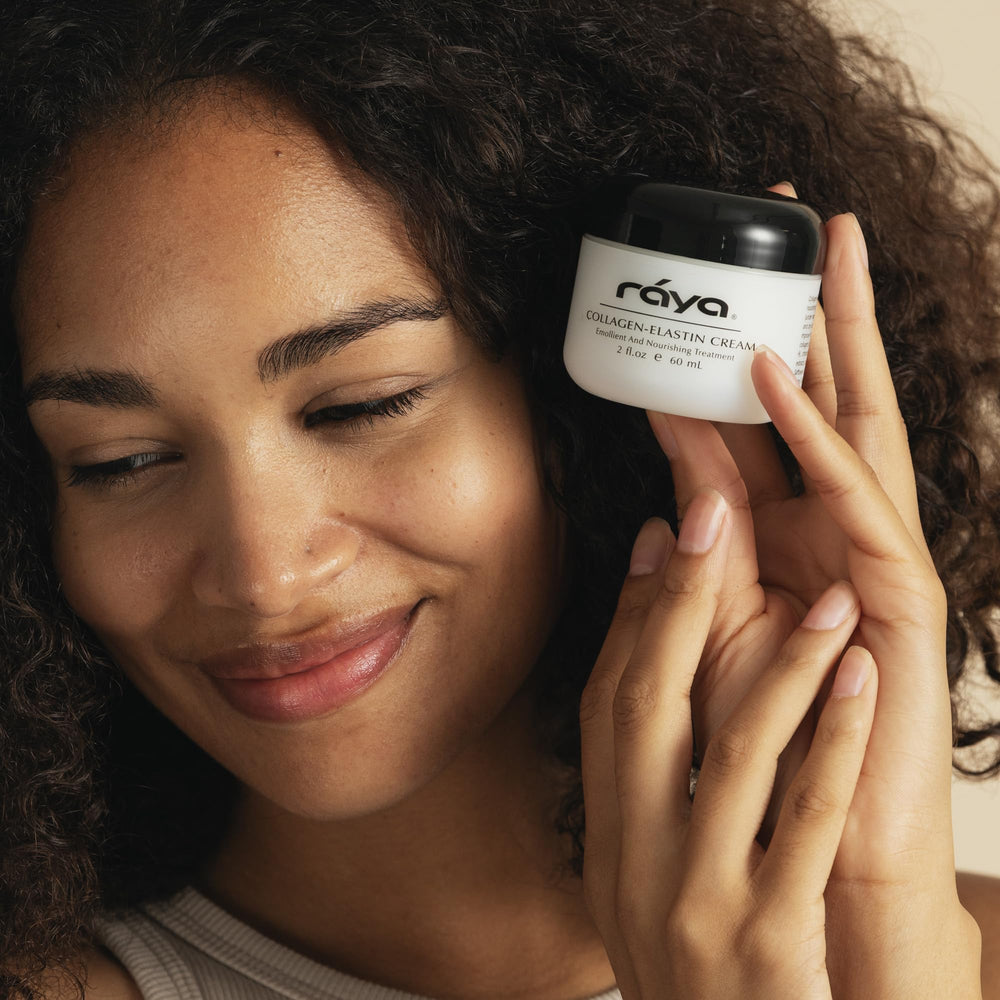 Raya ingredients highlight aloe vera and ginseng for soothing care.