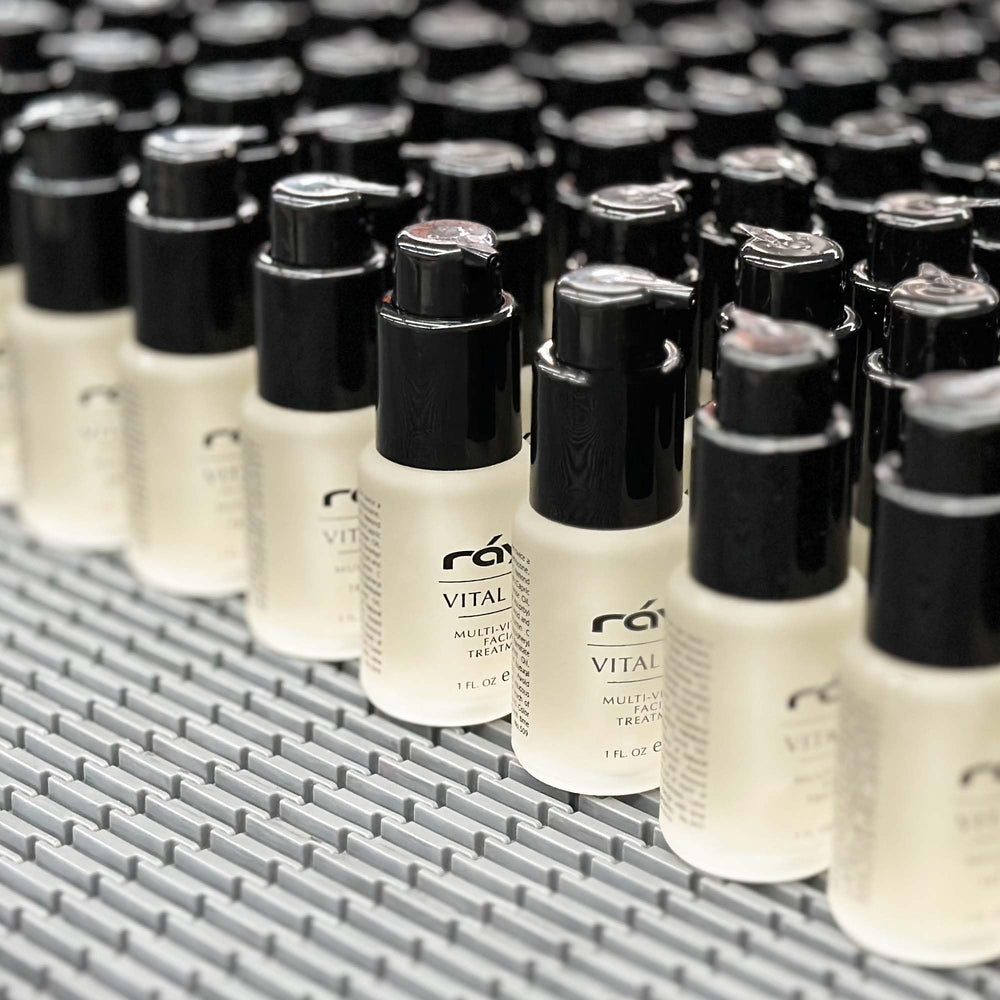 RAYA Vital Silk Serum daily routine, compact step for morning skincare.