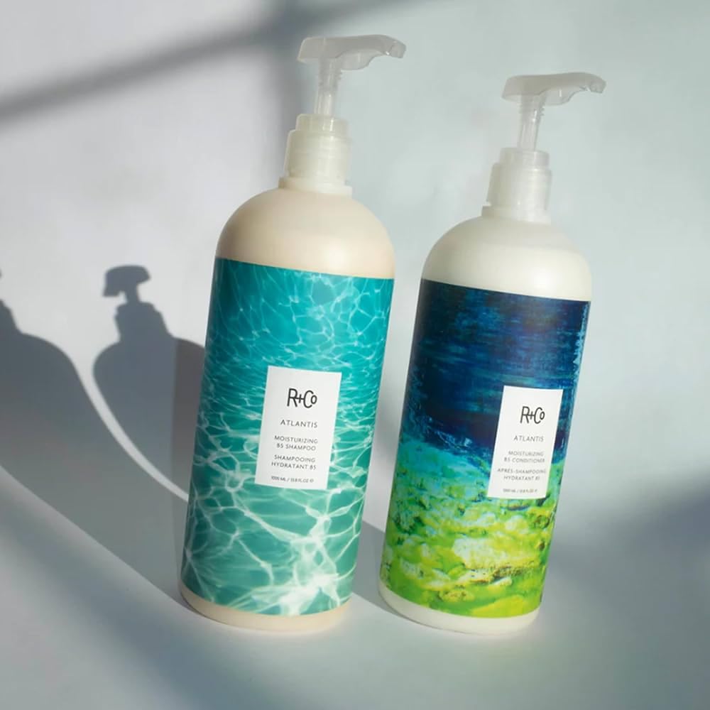 R+Co High Dive deluxe sample demonstrates lightweight hydration.