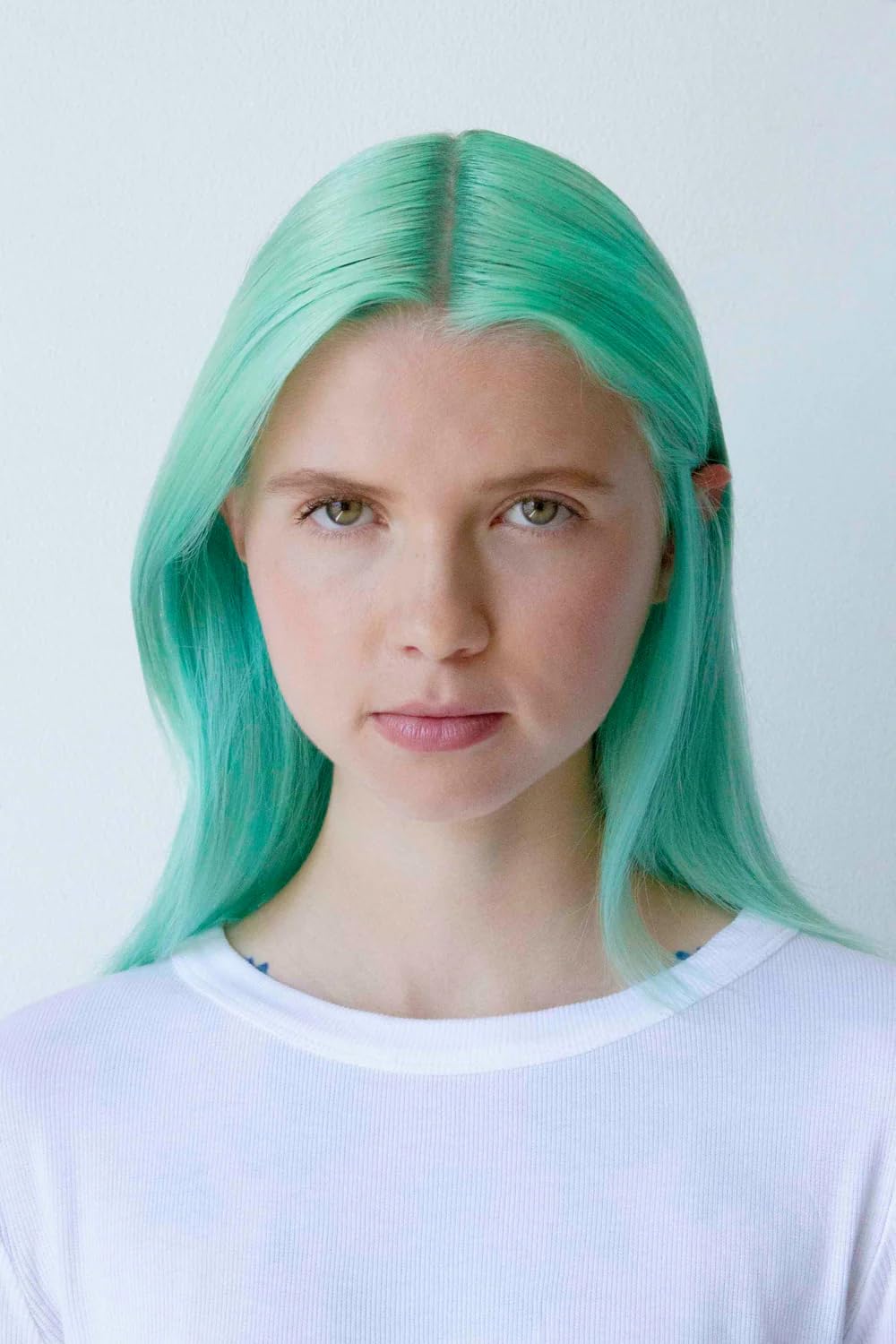 Vegan and cruelty-free badge signals ethical, high-performance hair care from R+Co.