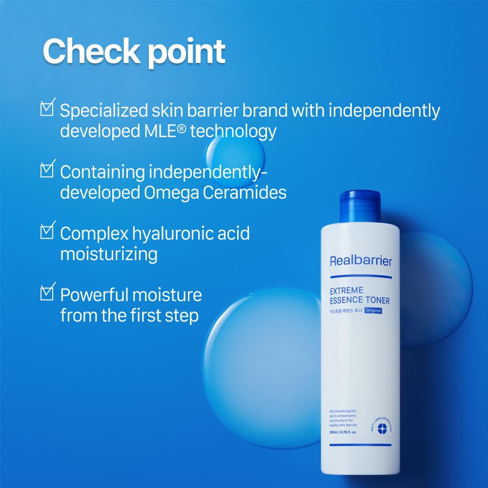 Real Barrier Extreme Essence Toner pump demonstrates easy application and balanced moisture.