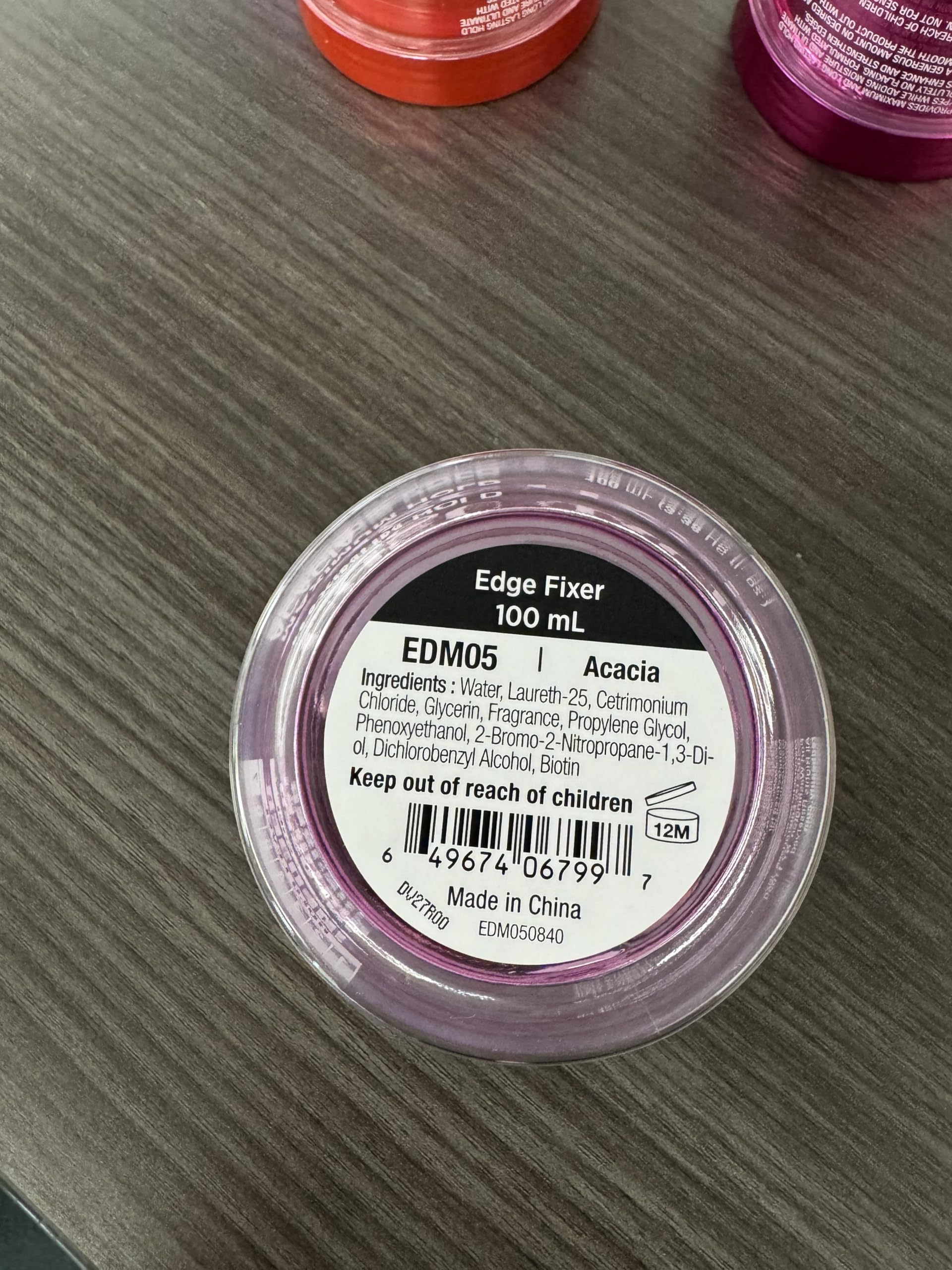 Red by Kiss Edge Fixer 100ml size ideal for braids and edges