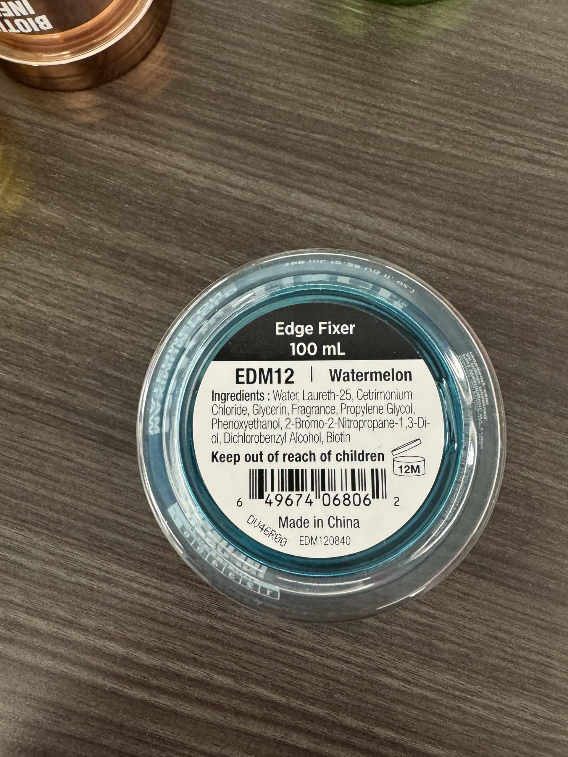 Red by Kiss Edge Fixer multi-size options suit home and salon use.