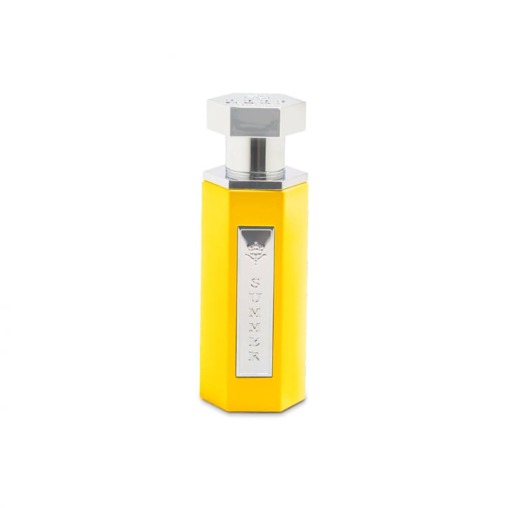 Reef Yellow bottle close-up highlighting blackcurrant opening for a vibrant start