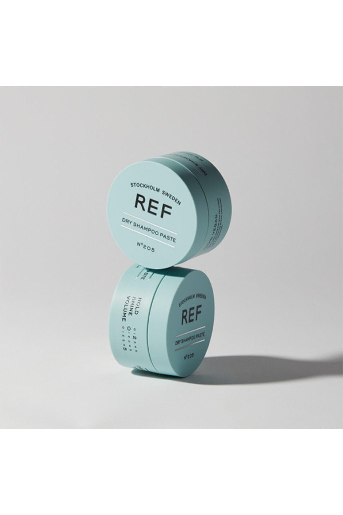 REF Reference of Sweden Dry Shampoo Paste being applied at roots for quick refresh.